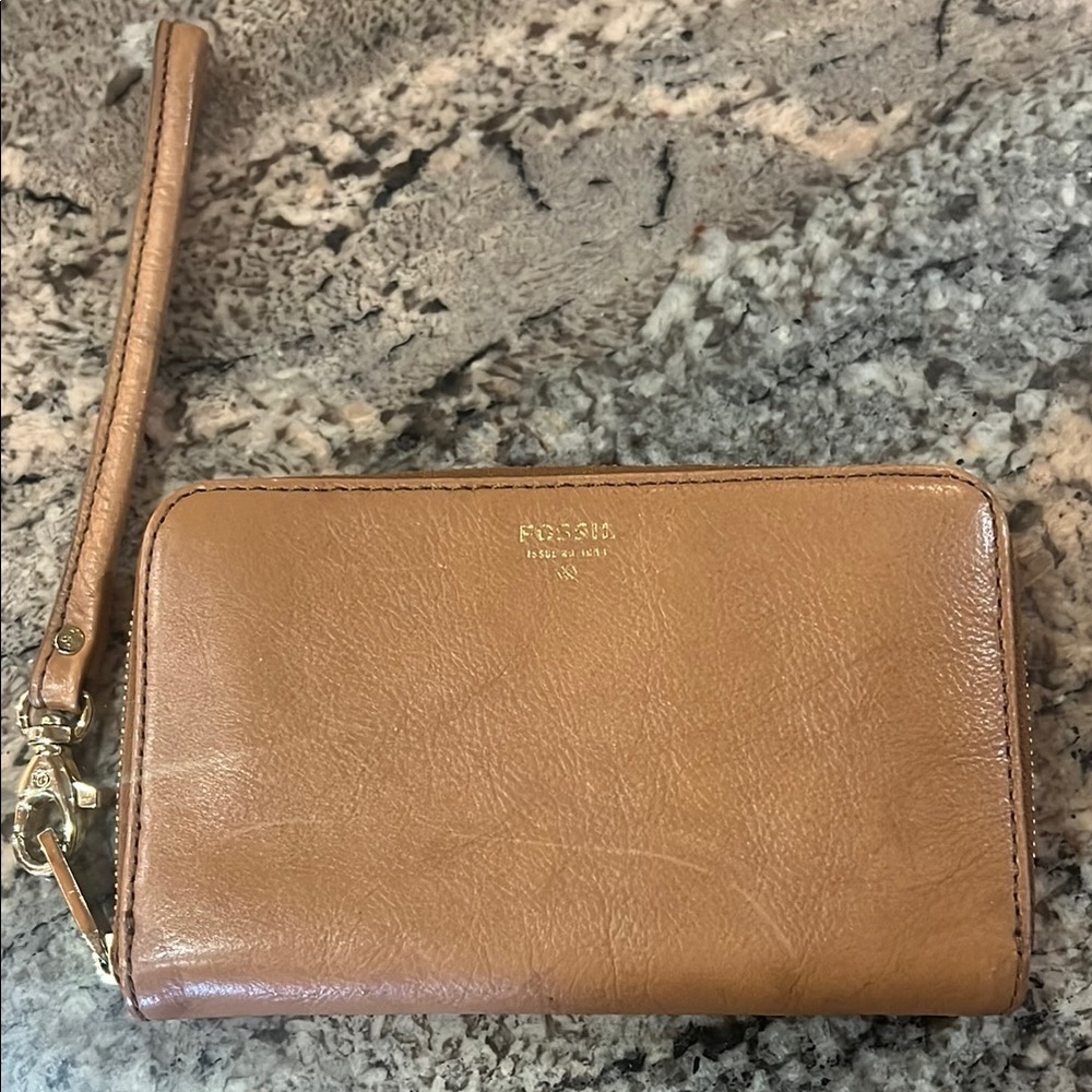 Fossil Wristlet